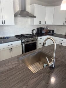 marble kitchen island
